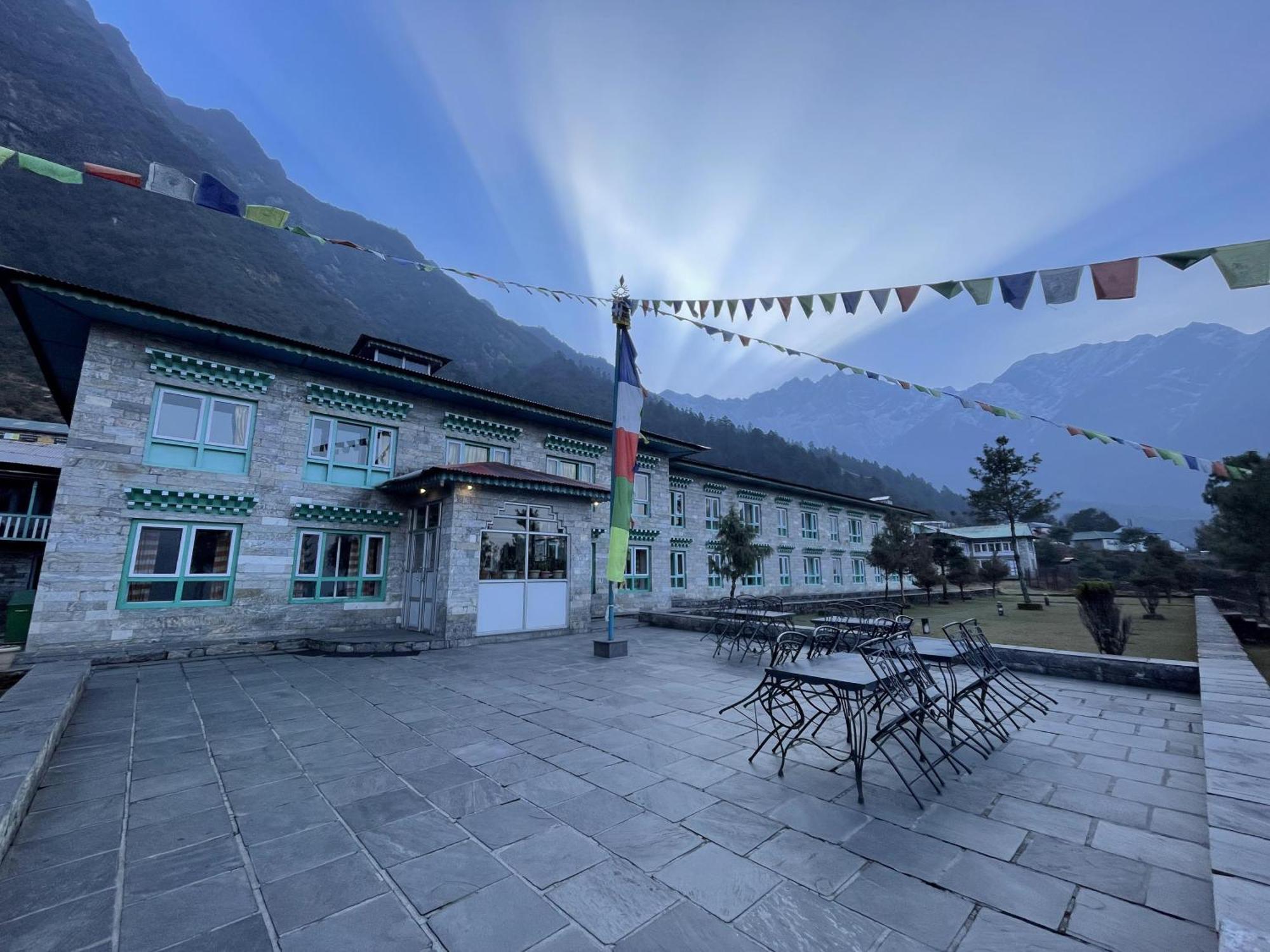 Mountain Lodges Of Nepal - Lukla Exterior photo